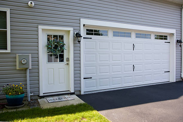 24/7 Emergency Garage Door Panel Replacement experts in Hannahs Mill, GA